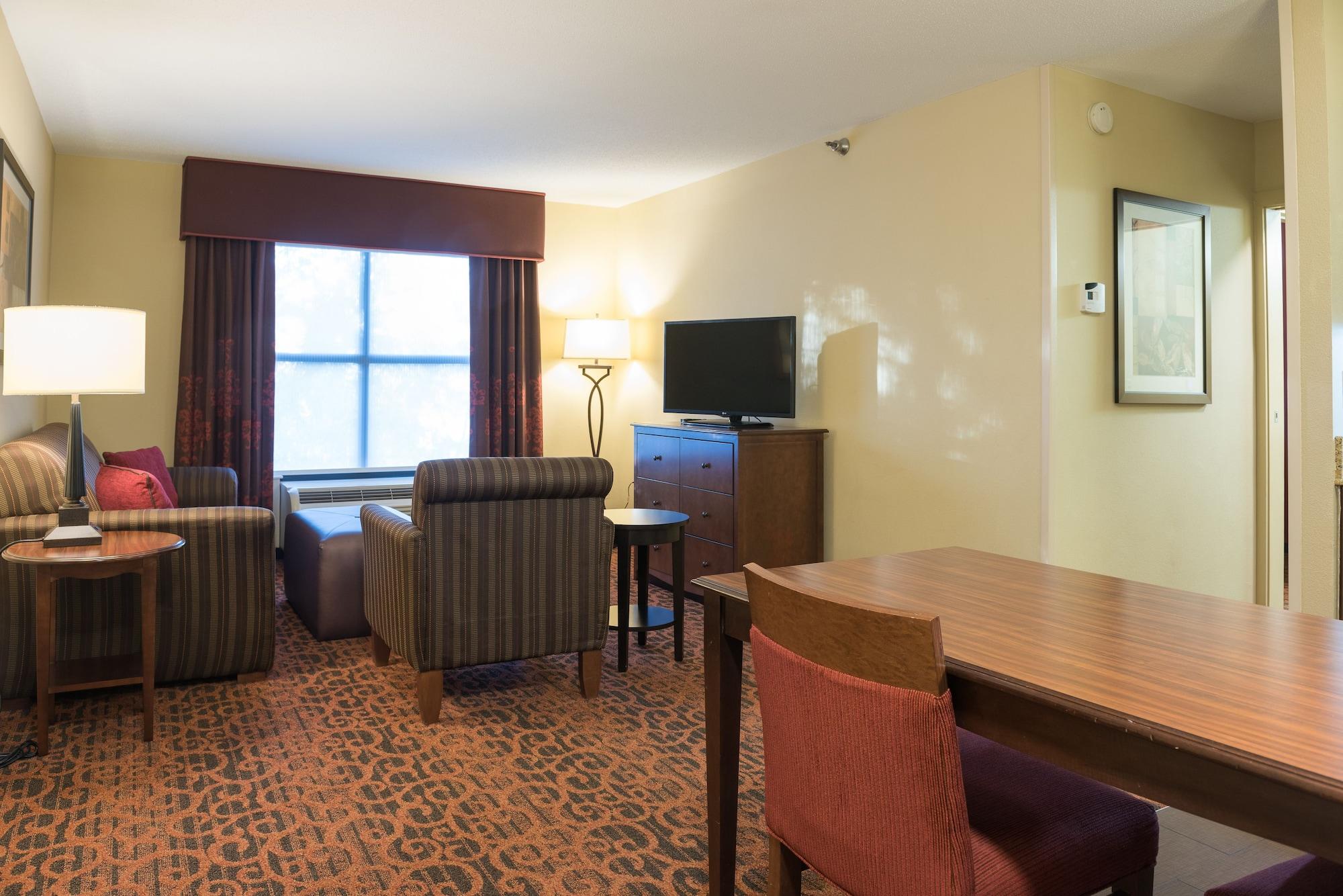 Hampton Inn & Suites Tampa-North Exterior photo